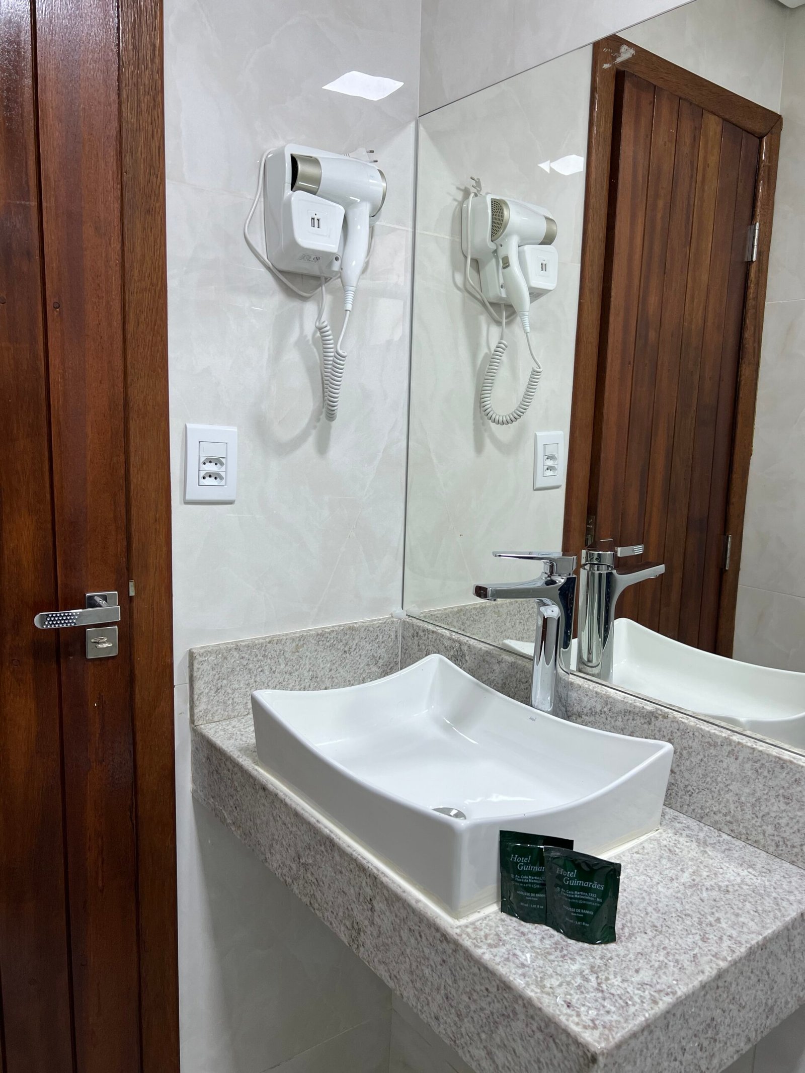 Banheiro Master Hotel Guimarães